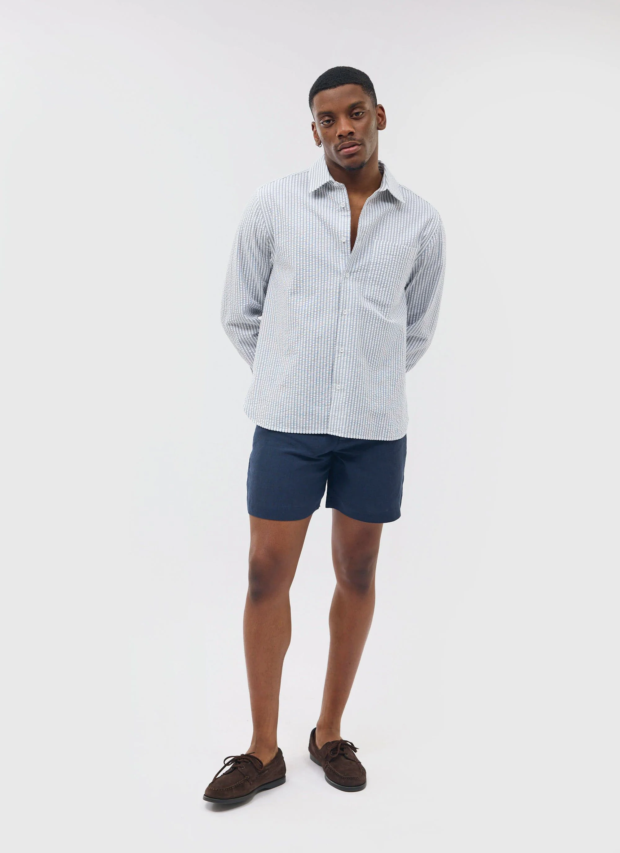 Pleated Linen Shorts | Navy - Image 3